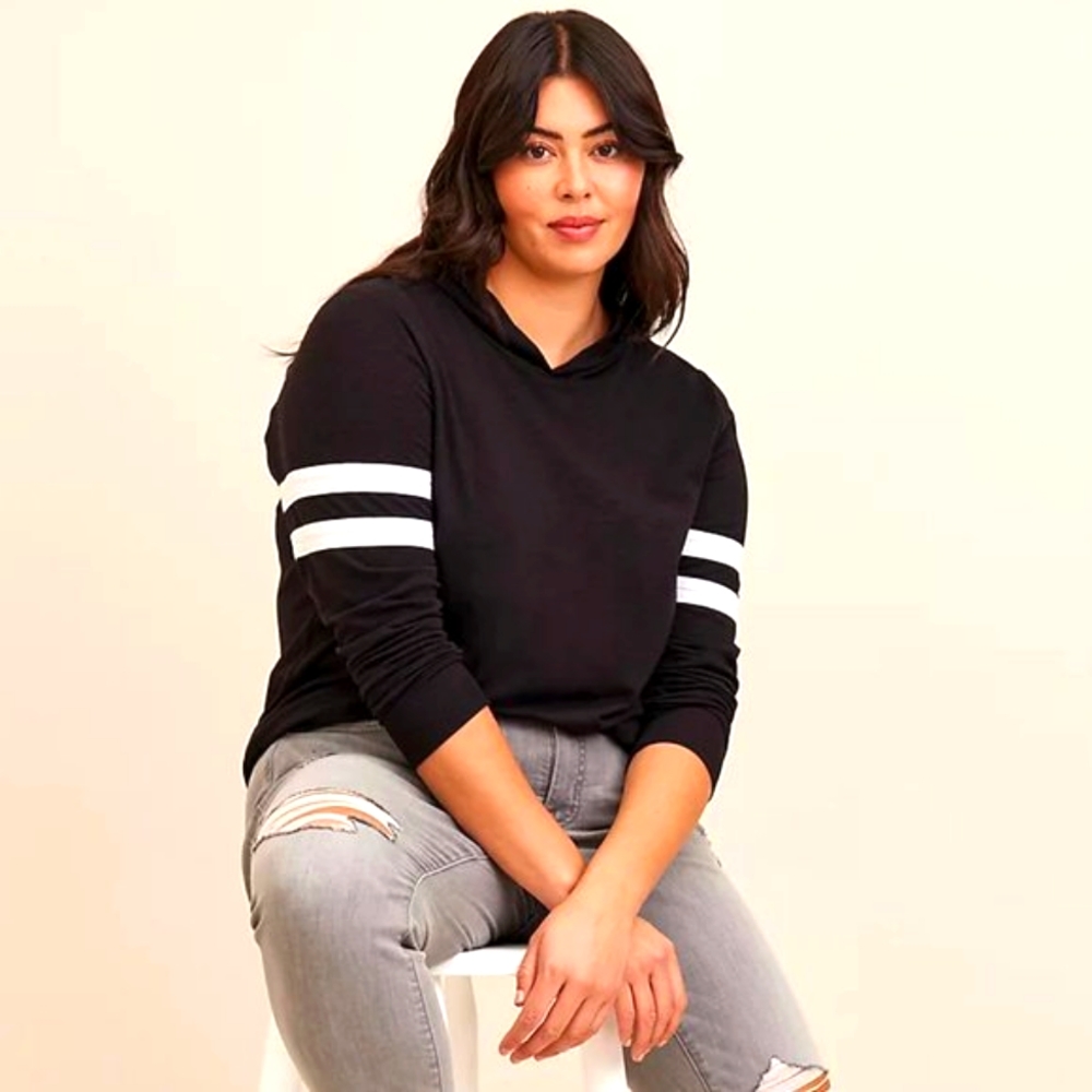 ❤NWT TORRID HOODIE VARSITY STRIPES - SUPER SOFT SLUB SHIRT - SIZE 2X